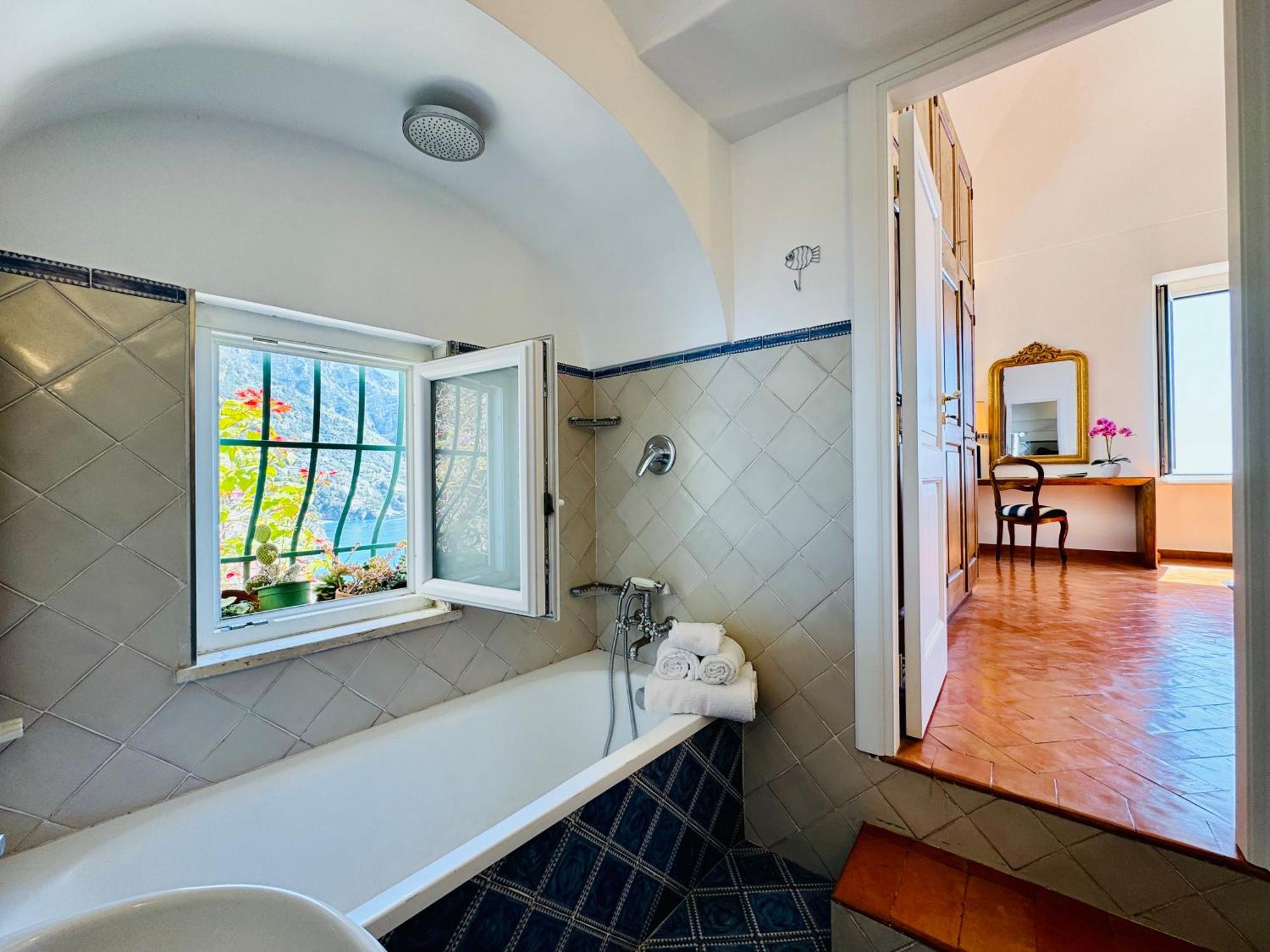 Yourhome - La Casa Di Chiara Positano Exterior photo